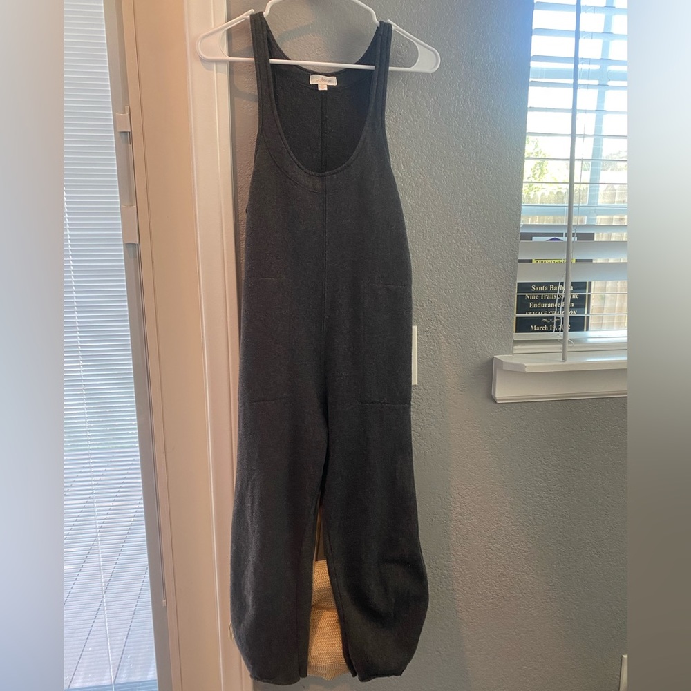 Overalls - Picture 4 of 9